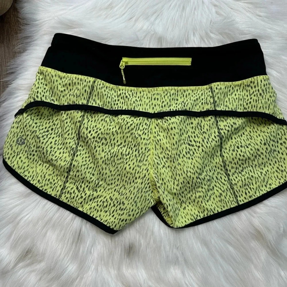 Lululemon Run: Speed Short 4-way Stretch
Dottie Dash Clarity Yellow Black - Picture 7 of 8